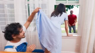 BrazzersExxtra – Ass Scaping the horny Housewife/ Shay Sights